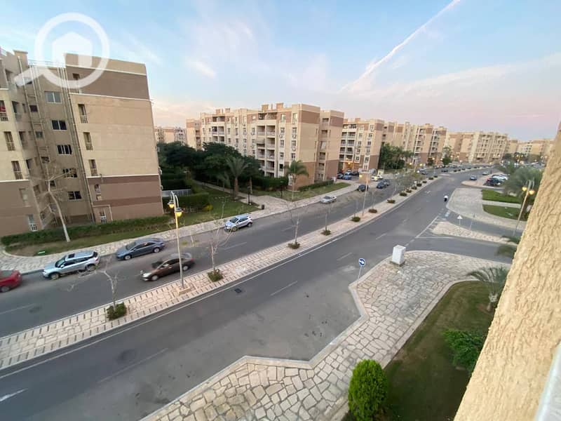 6 605476859_2406755149784927_6402883154052581059_n. jpg