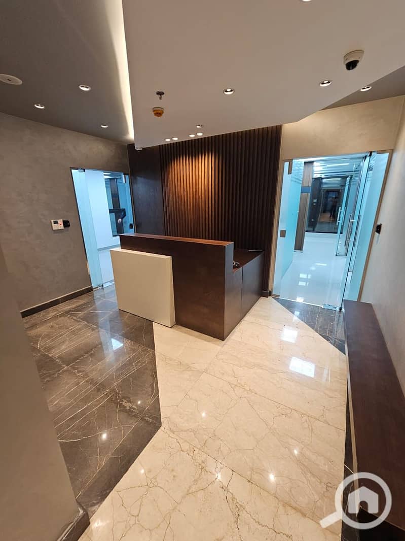 4 550bddd9-75eb-49cd-984b-e18cbbb3ea78. jpeg