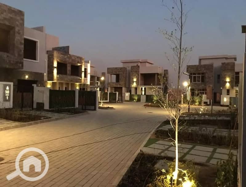 3273871-d92ceo_7_11zon. jpeg 3273871-d92ceo_7_11zon. jpeg