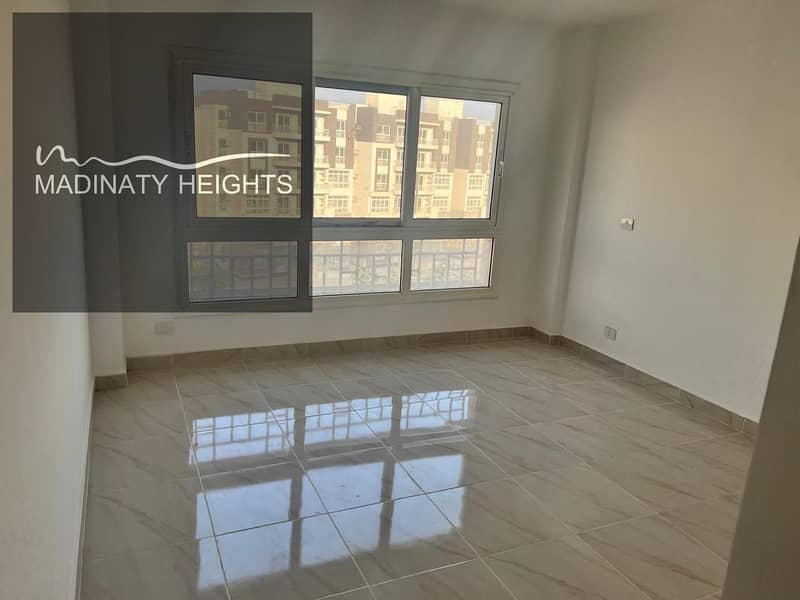 4 WhatsApp Image 2025-12-08 at 16.45. 12_6eadbc81. jpg