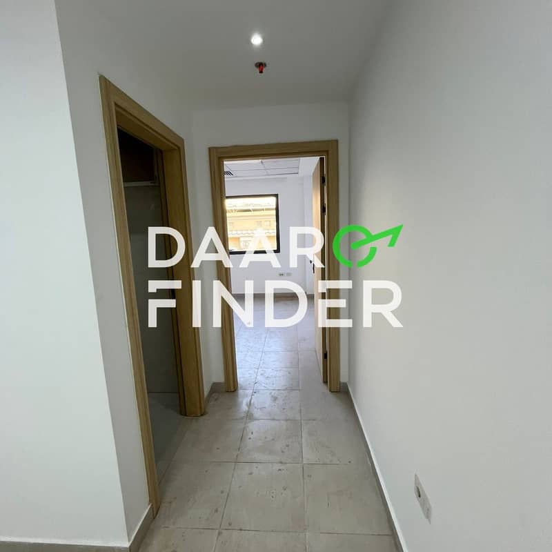 6 e82eacf0-a2df-4c11-a47a-47e83d1404d8. jpg