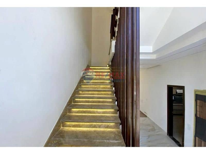 3 a2a0a19b-696d-4a5f-9741-5fe175e2cc33. jpg