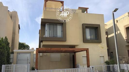 فیلا 5 غرف نوم للايجار في 6 أكتوبر، الجيزة - IMG-20251204-WA0004. png