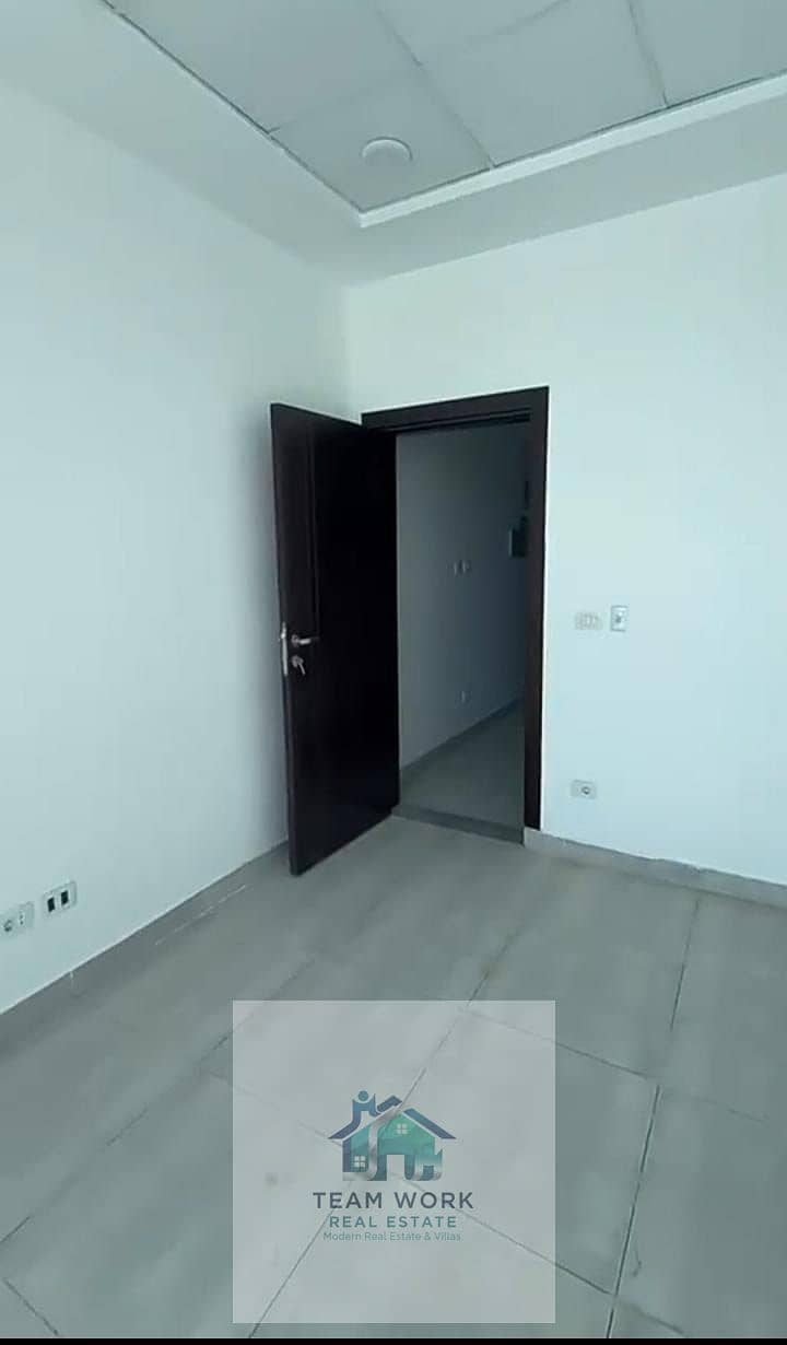 6 26db75e7-9141-4e55-98da-48b59f385859. jpg