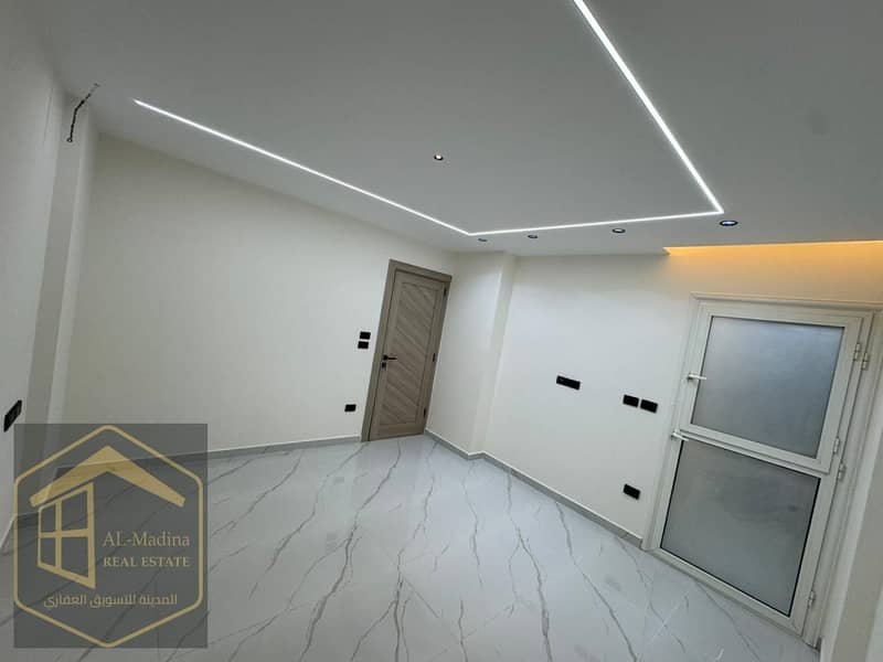 8 WhatsApp Image 2025-12-25 at 4.45. 09 PM (1). jpeg