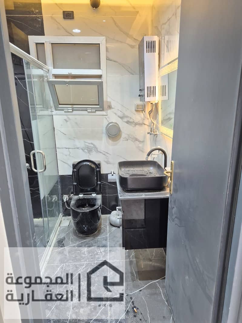 10 655f00b1-03d7-4919-8265-7dcd71425039. jpg