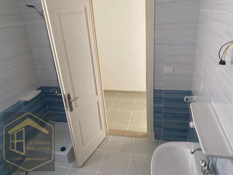 4 WhatsApp Image 2025-12-25 at 7.51. 08 PM (9). jpeg