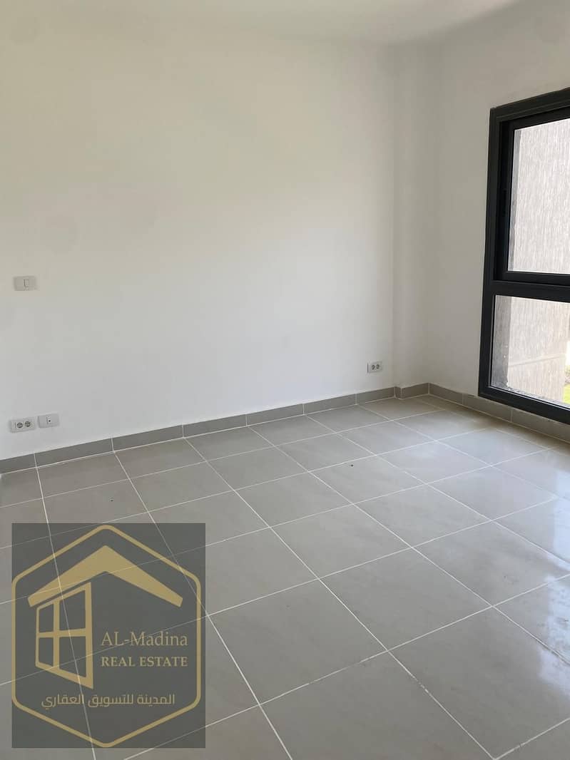 5 WhatsApp Image 2025-12-25 at 7.51. 08 PM (7). jpeg