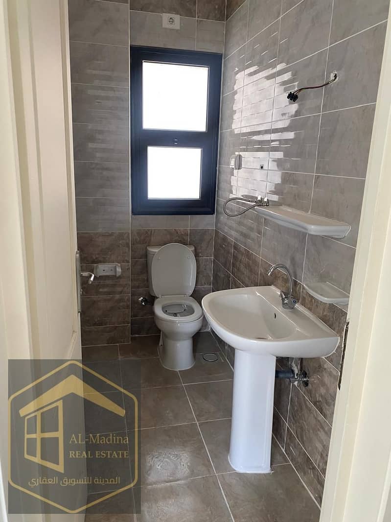 8 WhatsApp Image 2025-12-25 at 7.51. 07 PM (7). jpeg