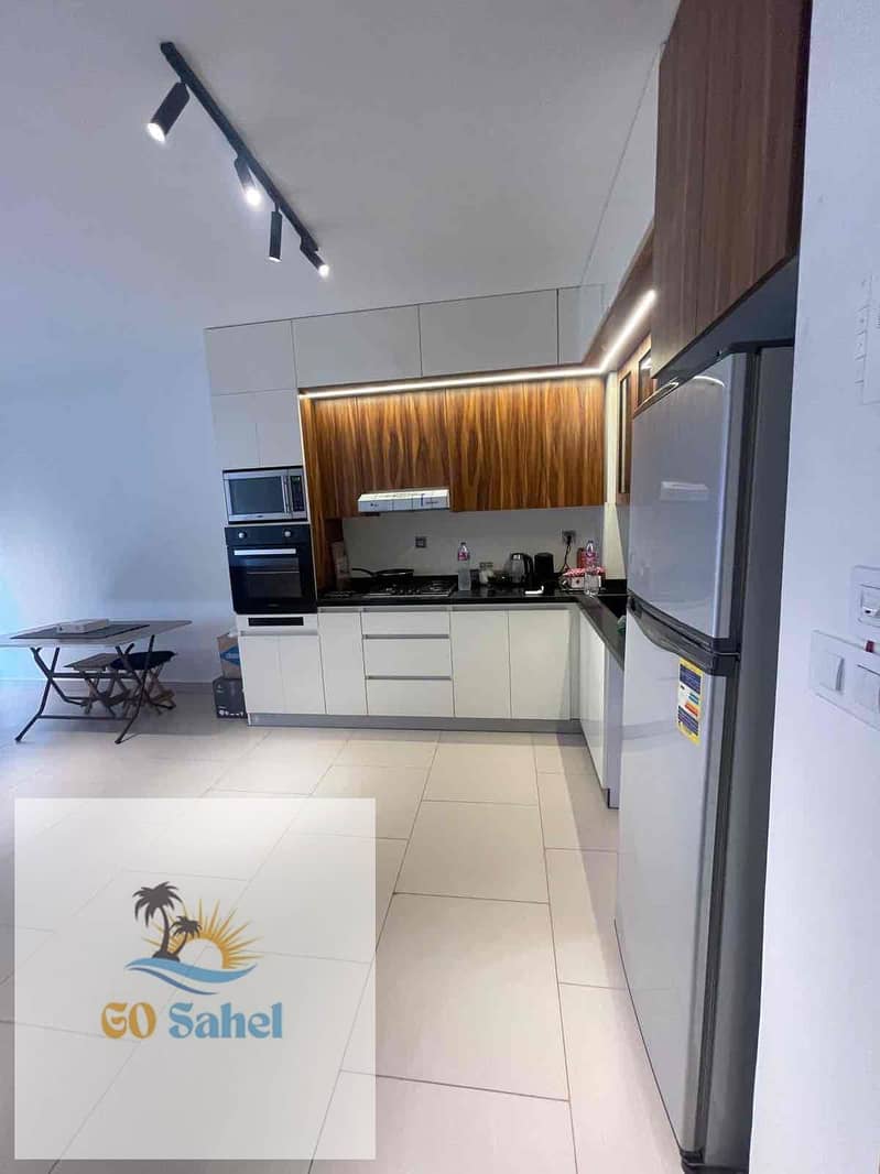 2 0b425615-374d-4896-b4b6-49944153ac2f. jpg