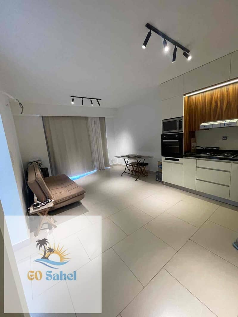 5 10a46ef1-3dff-470e-b5dd-0201d2d73f36. jpg