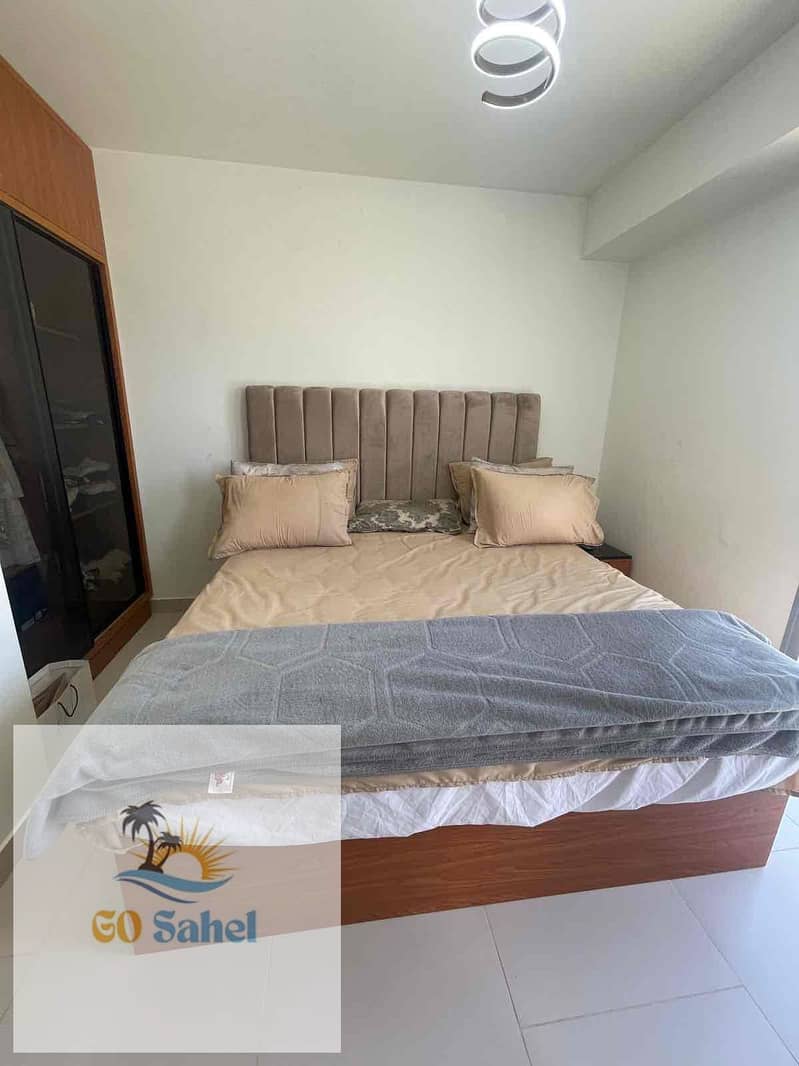 7 c65e3490-e2bc-4c1e-891a-cdbbf3a0a5a9. jpg