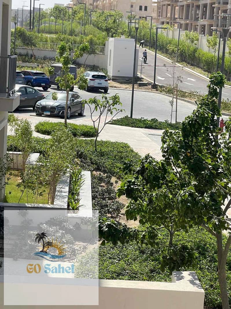 10 44069ace-2537-45e3-aab7-bd859d96eef0. jpg