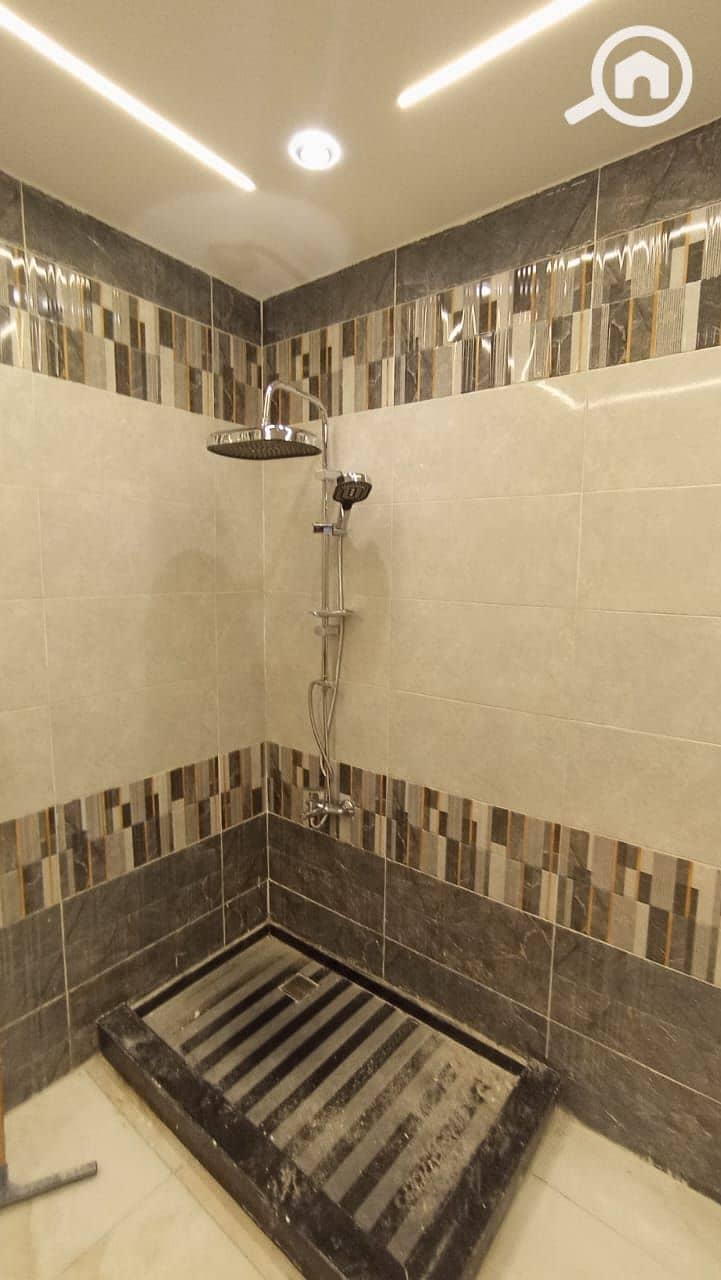 16 5c9d99a0-ddfe-464c-b2c4-1da45ec89793. jpg