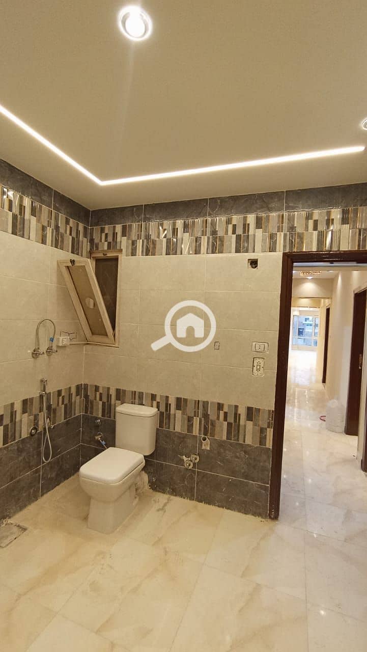 20 21f4c404-c793-4f34-b7a3-030f44280409. jpg