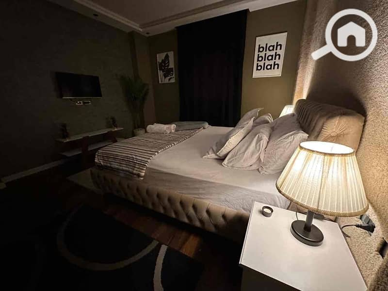 18 b6e9eae2-b37f-400d-94d7-3cb30c0b7f72. jpg