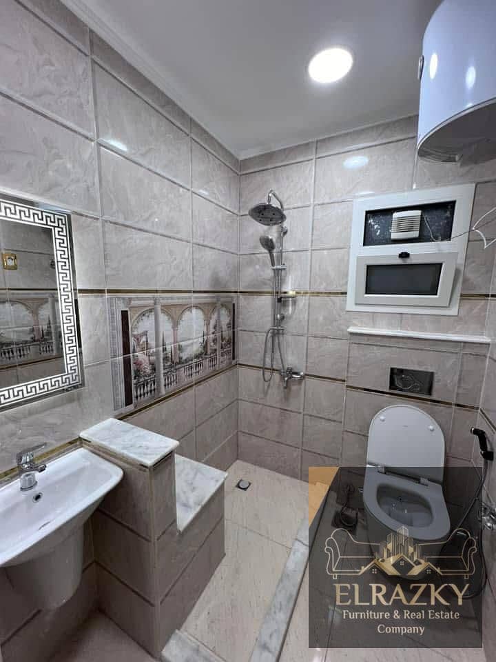 3 d798e4d6-8249-49a4-b04a-1341313fb68a. jpg