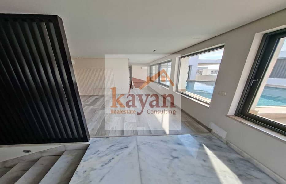 10 73972566-41bd-40fd-8e1f-2be0fb233f6d. jpg