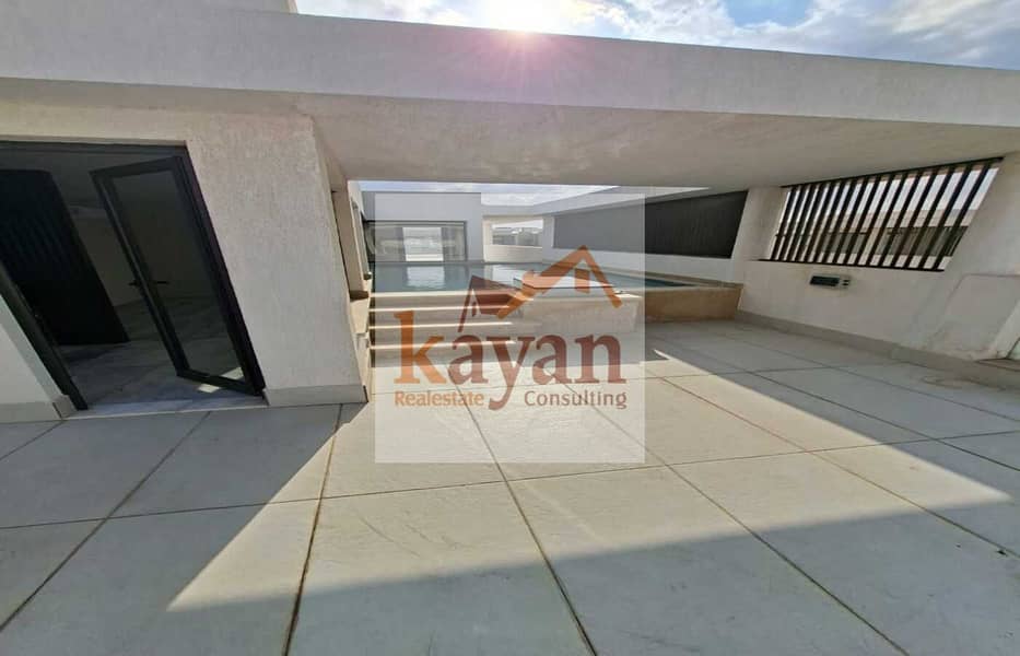 12 d53ac630-1706-4dfe-b03e-c667d4b57c5b. jpg