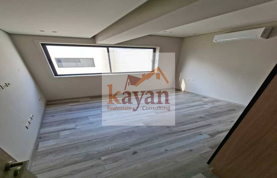 13 fe9f0e86-40fe-408d-8869-5e686f973f9e. jpg