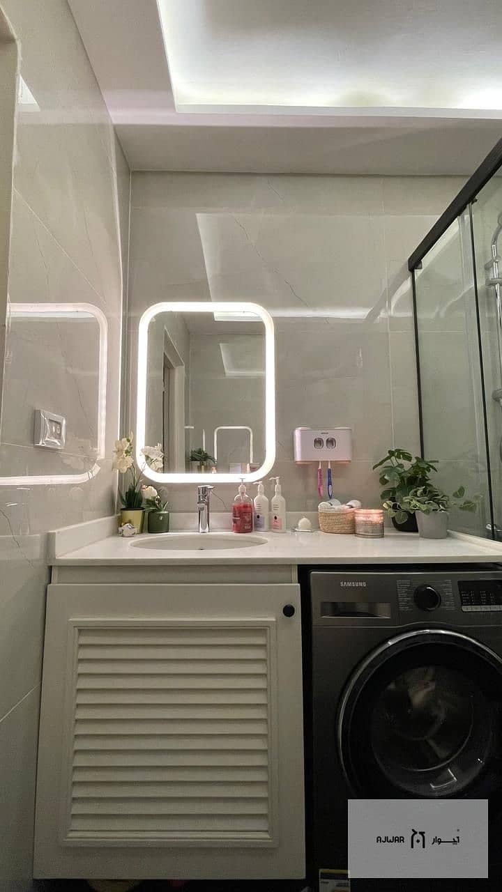 12 25ee59ec-4e93-49e8-b391-b4060676b862. jpg