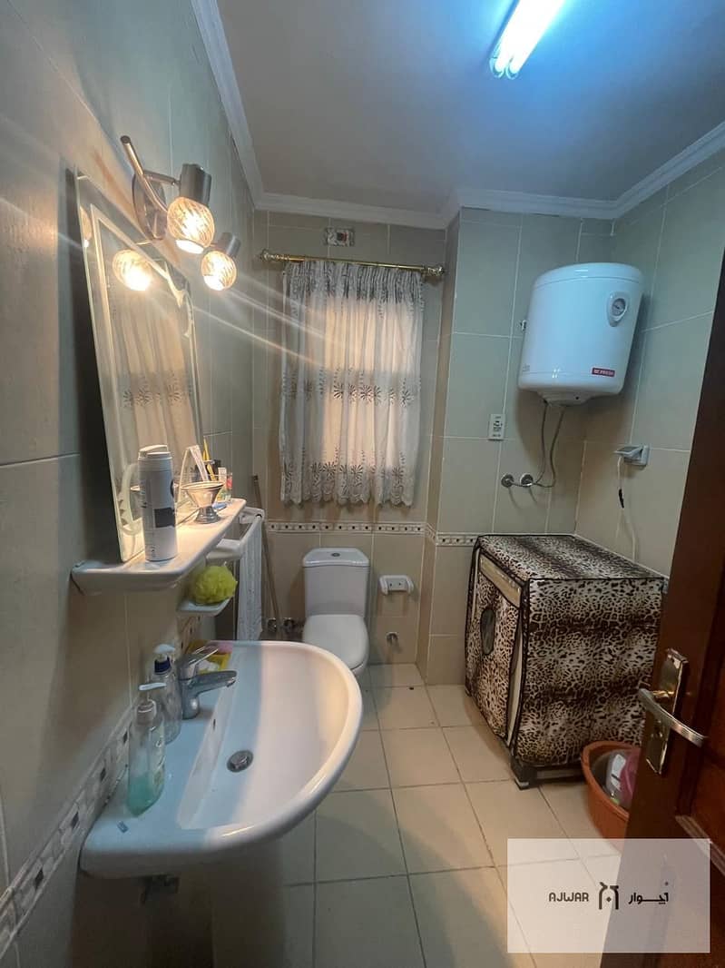 15 3032e473-24b7-4cc0-afb4-2f3e03f0d687. jpg