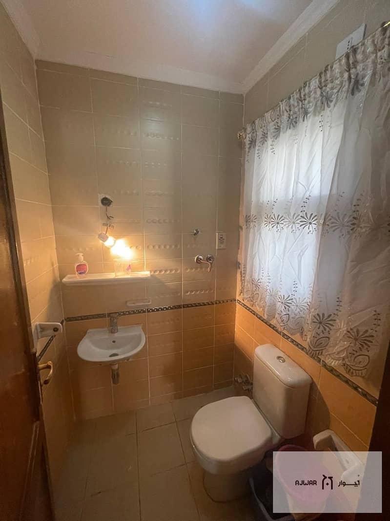 18 e283ee48-935c-4e2d-9ab9-697107671a0c. jpg