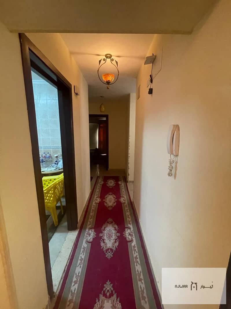 21 e4c6b2e0-9388-4e22-8f05-e5078b917cdd. jpg