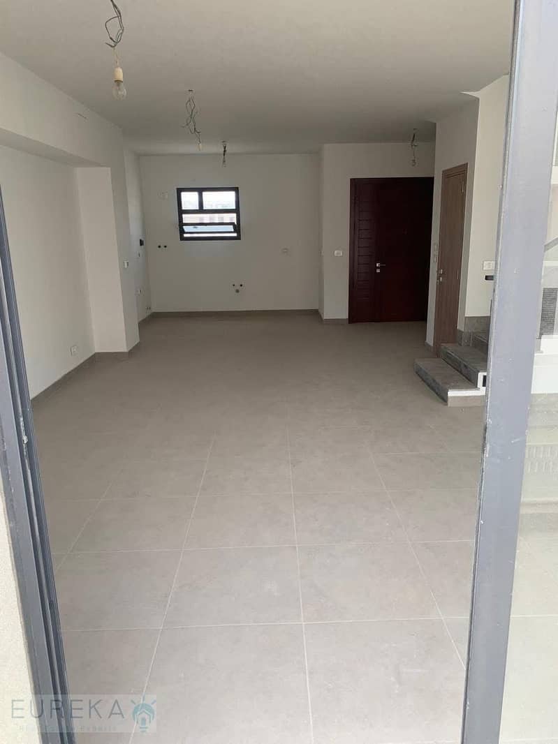 11 PHOTO-2025-12-25-11-50-43. jpg