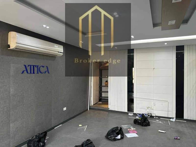 4 7657c4db-6d98-492f-8023-dedbb1d360a4. jpg