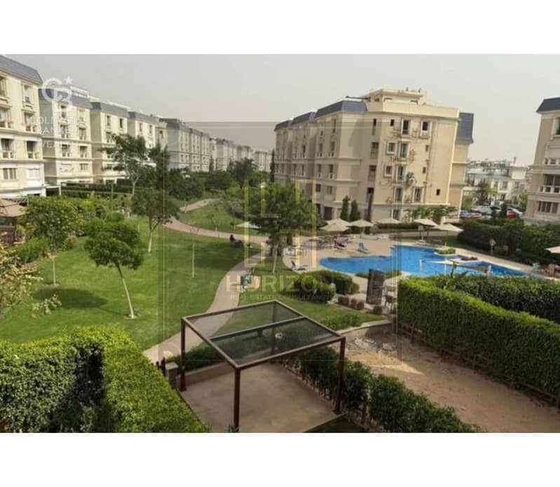 2 8404865-2b5bao. jpg