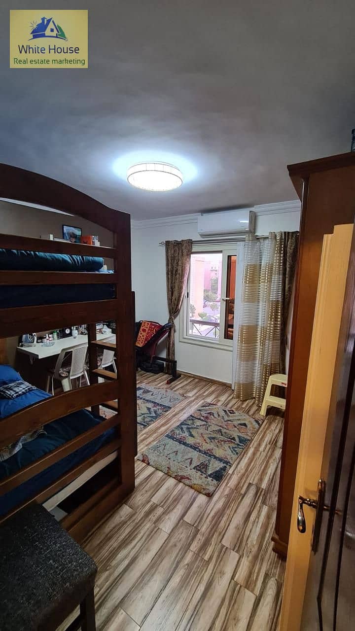 8 29436770-6d9a-472b-843b-2d4f5ee02cad. jpg