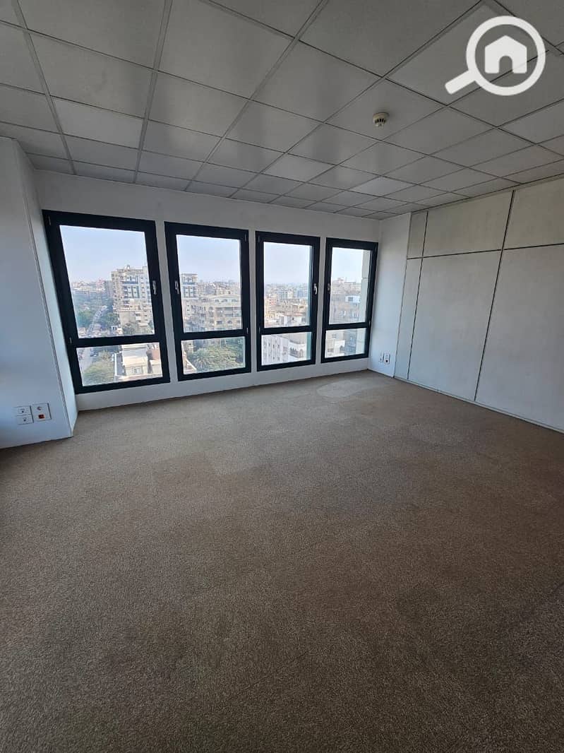 4 WhatsApp Image 2025-12-25 at 11.31. 05 PM. jpeg