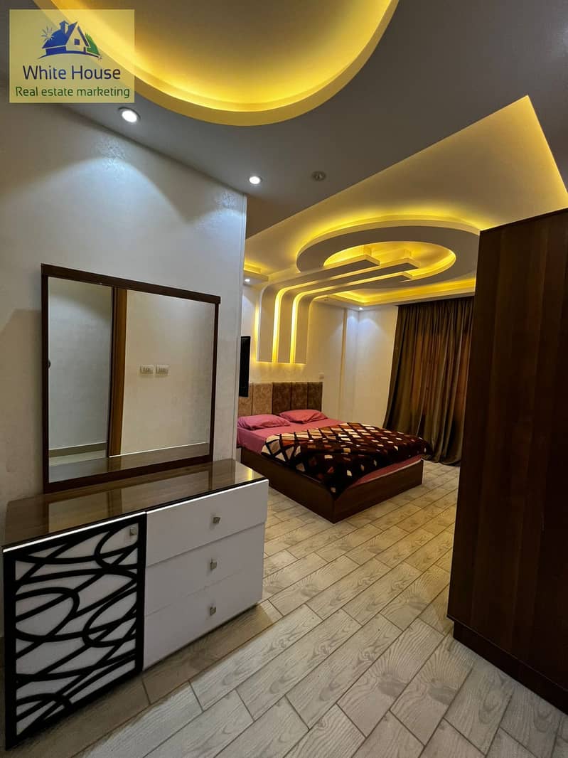 11 703f343f-2a13-46cf-9f75-2832026fca64. jpg