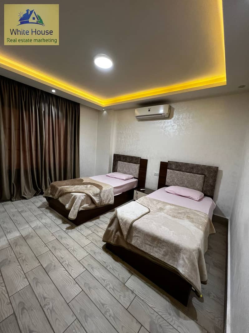 13 3305e776-5334-41ce-842d-96647be82c2e. jpg