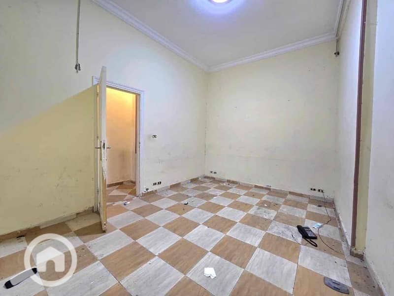 6 d6d75b5c-7e9b-494b-bda1-86dcead0d83d. jpg