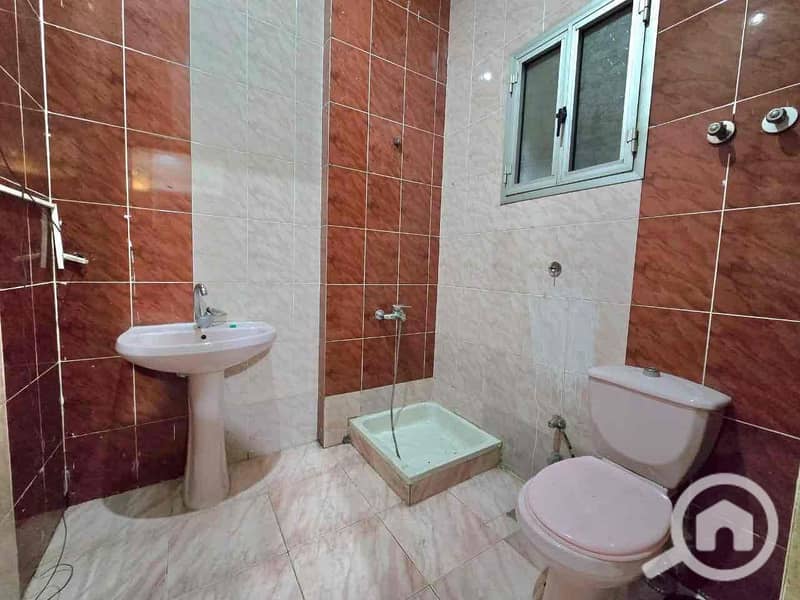 7 777421a4-ce79-44a8-affa-4f745f012f6b. jpg