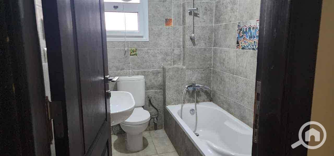 16 3ec15ad7-ca9b-488f-a539-29d4d5a69f15. jpg