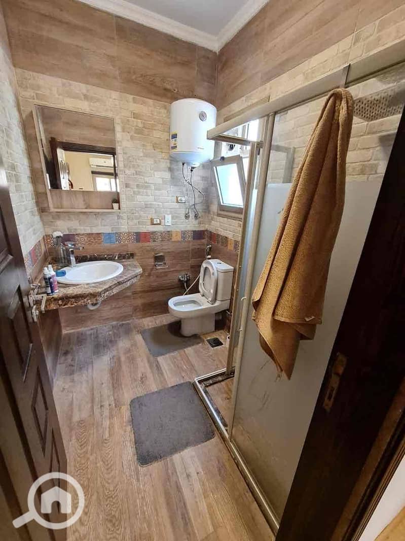 20 eb752586-b903-4c5b-b707-250c98dd6de9. jpg