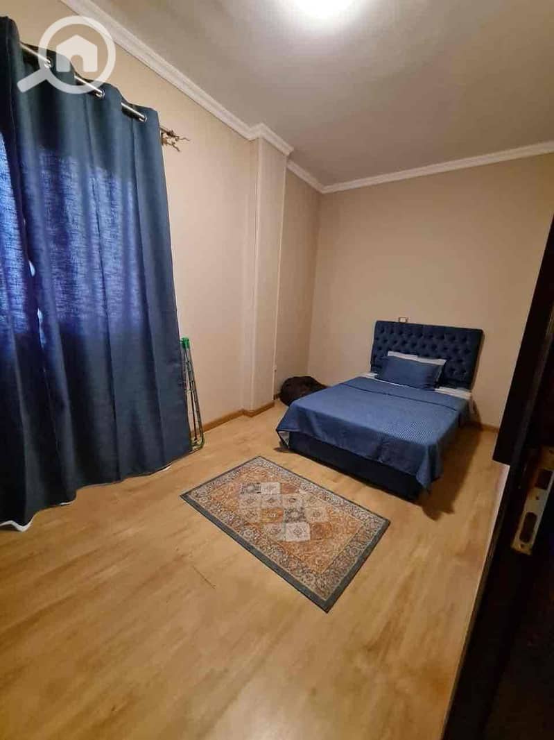 24 191a01e7-fae0-4bf5-b108-6e719d251110. jpg