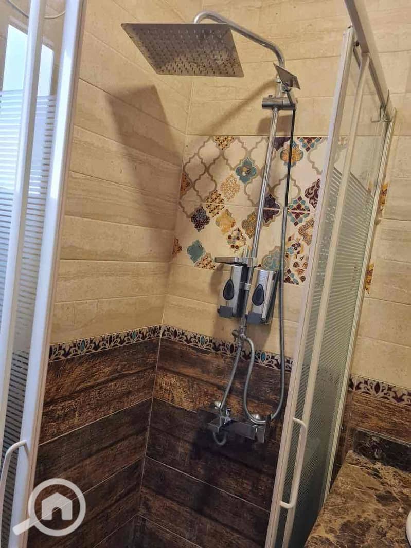 25 a49ea5e1-258d-40ad-a6e8-3d54ab49ba86. jpg