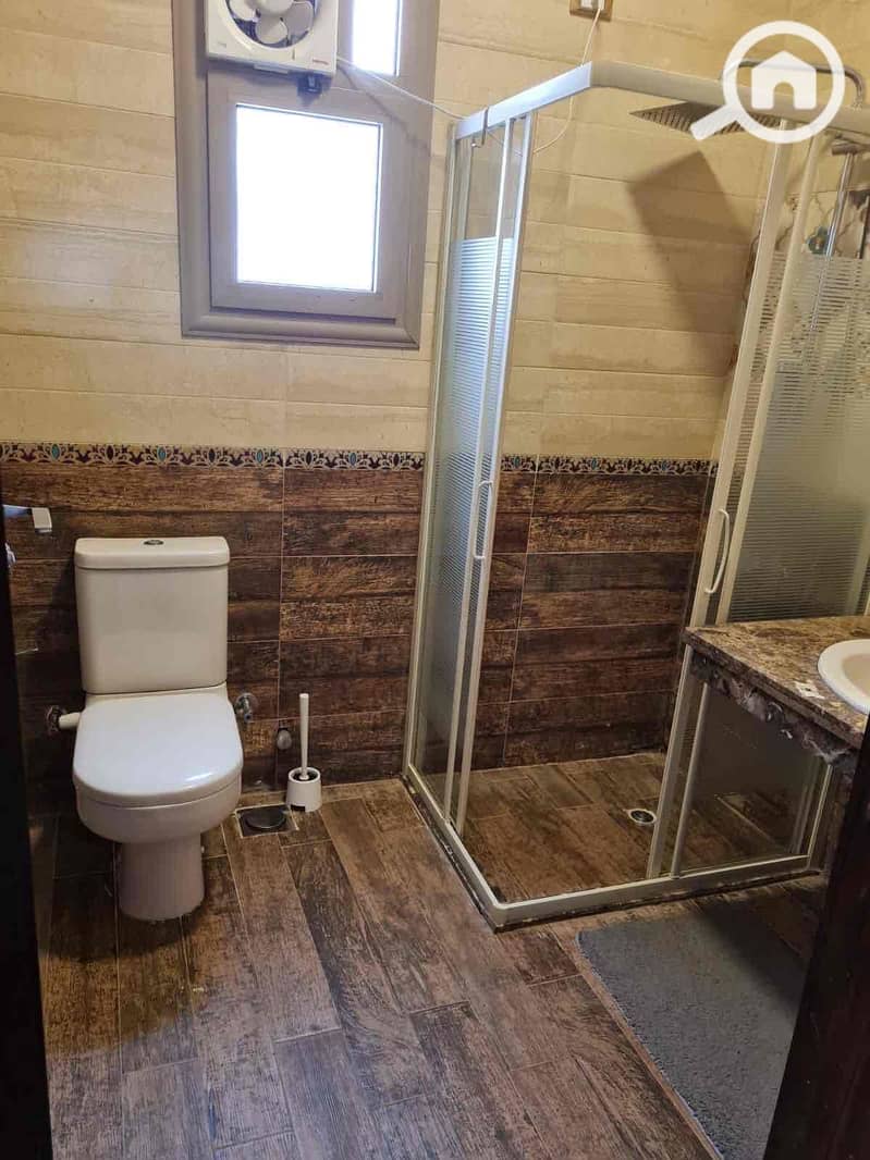 28 4ca34e92-c723-47e2-b6b2-27518e0b107d. jpg