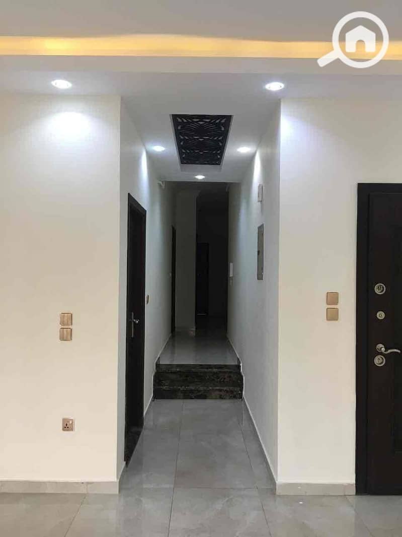 7 30544a9d-c1fd-4d4c-afb4-ff8e67221737. jpg