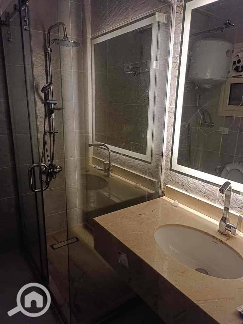 7 7b9af82c-39d1-4e62-8360-be65c15d4600. jpg