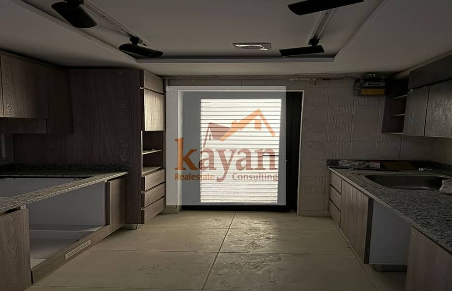 7 ddca338c-da95-41ad-a4f6-4359c5e68de1. jpg