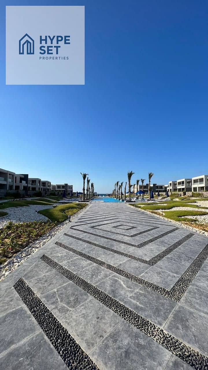 5 0d235997-bf50-4d63-b2b0-2f7e94aa8cdd. jpg