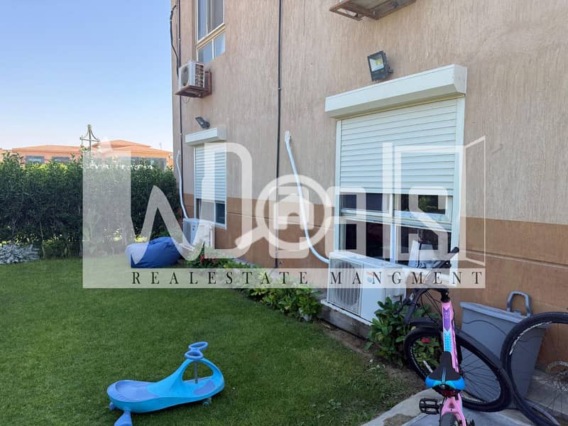 4 f8aaf8cd-e332-4e0e-858f-d662667bdff4. jpg