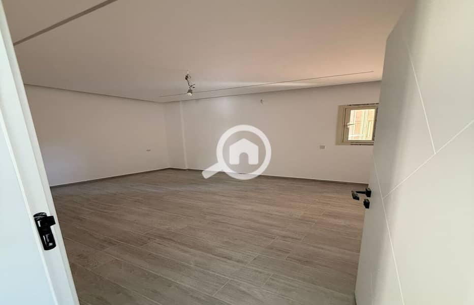 6 WhatsApp Image 2025-12-25 at 5.39. 09 PM. jpeg