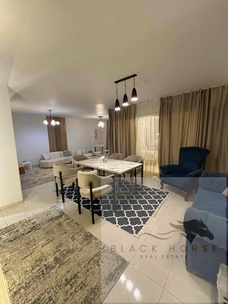 4 00cf3ba7-1ffc-4f51-b19e-d009d9dbee3c. jpg