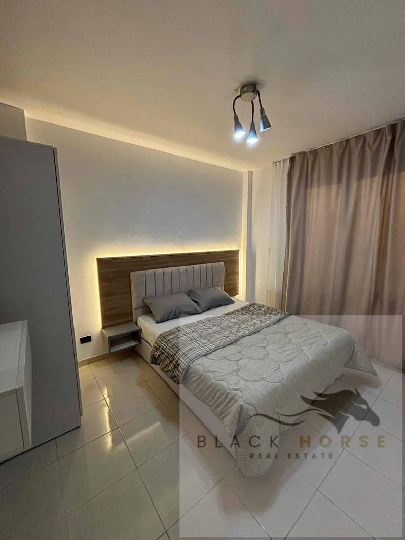 7 c4962995-ba92-4ba2-98fa-76b0d2511473. jpg